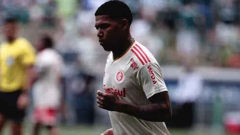 O Inter expôs novidade sobre Thauan Lara - Foto: Ettore Chiereguini/AGIF