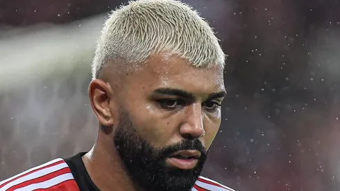 Gabigol perdeu pênalti e virou polêmica nos bastidores - Foto: Thiago Ribeiro/AGIF