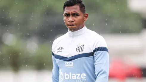 Foto: Reinaldo Campos/AGIF - Morelos fez linda jogada em vitória do Santos
