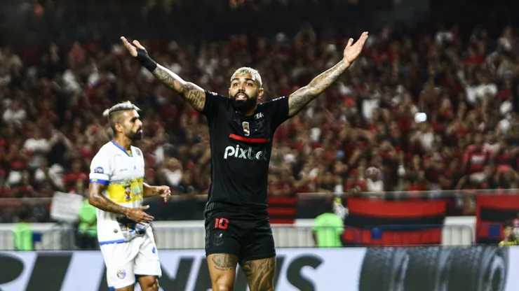 Augusto Melo revela negociação com Gabigol. Foto: Marcos Junior/AGIF