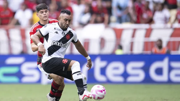 Vasco almeja voltar a vencer no clássico. Foto: Jorge Rodrigues/AGIF