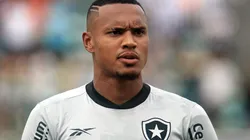 Foto: Vítor Silva/Botafogo - Ex-Santos, John vive drama no Botafogo