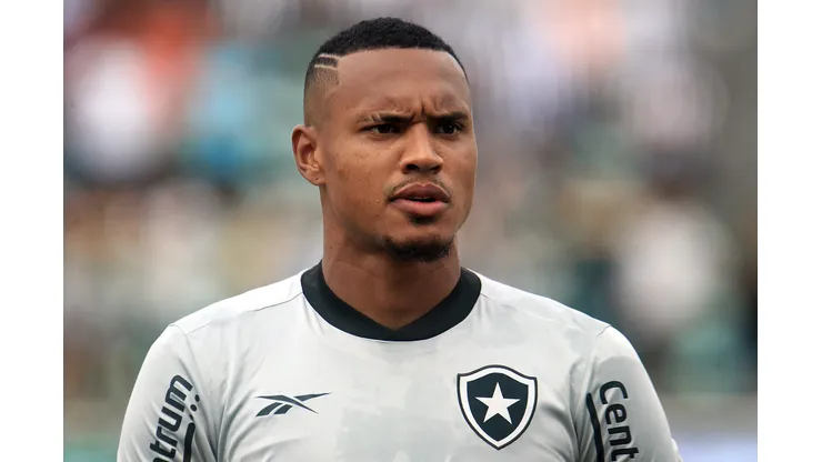 Foto: Vítor Silva/Botafogo - Ex-Santos, John vive drama no Botafogo