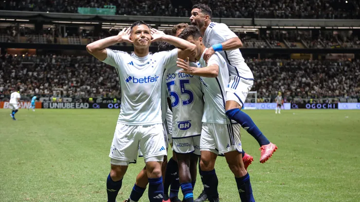 Cruzeiro vence o Atlético-MG. Foto: Gilson Lobo/AGIF