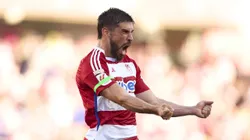 Bruno Méndez comemorando o seu primeiro gol pelo Granada, da Espanha. Foto: Fran Santiago/Getty Images)