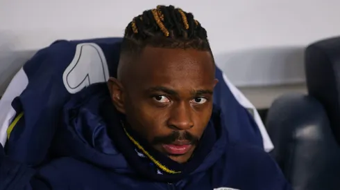 Lincoln no banco do Fenerbahçe (TUR). Foto: Ahmad Mora/Getty Images