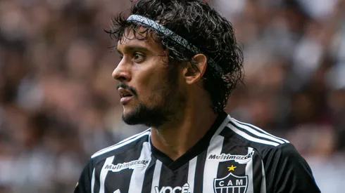 Foto: Fernando Moreno/AGIF - Gustavo Scarpa pelo Atlético-MG em partida no Campeonato Mineiro