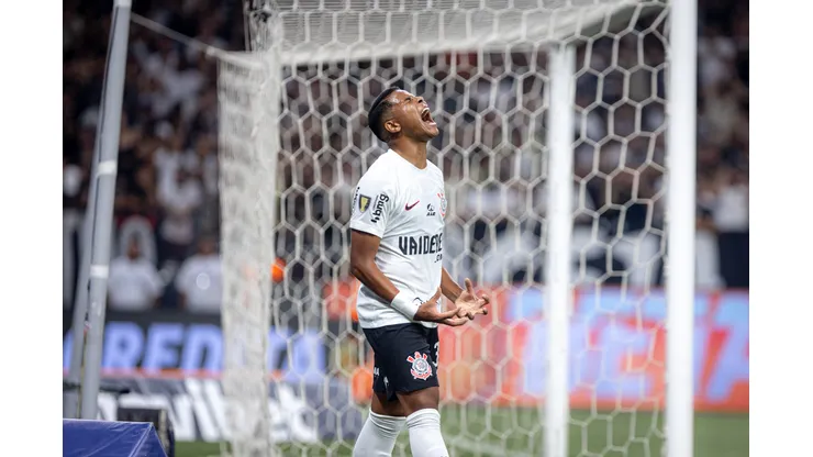 O Corinthians de Wesley sofreu uma derrota para o São Paulo, na Neo Química Arena, pelo Campeonato Paulista 2024 (Foto: Leonardo Lima/AGIF)