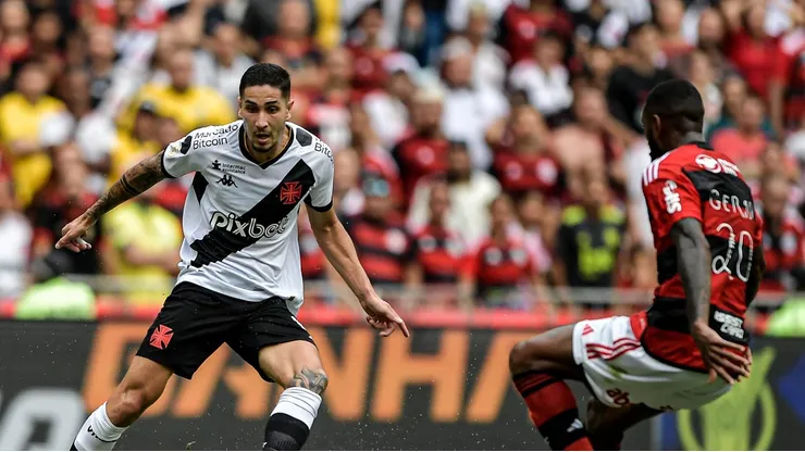 Vasco e Flamengo irão decidir arbitragem da partida. Foto: Thiago Ribeiro/AGIF