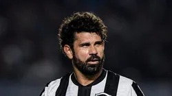 Diego Costa atuando pelo Glorioso. Foto: Thiago Ribeiro/AGIF