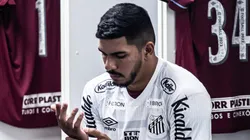 Foto: Raul Baretta/Santos FC - João Paulo nos bastidores do Santos