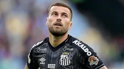 +1 saída além de Lucas Lima no Santos - Foto: Thiago Ribeiro/AGIF.