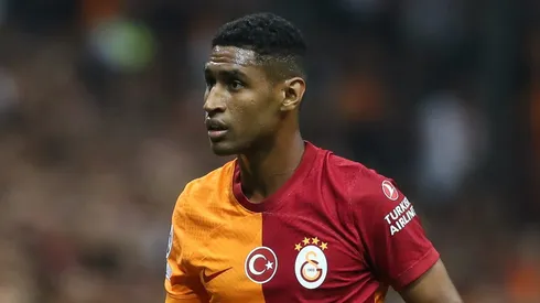 Tetê, atacante do Galatasaray, é especulado em troca por Veiga - Foto: Ahmad Mora/Getty Images
