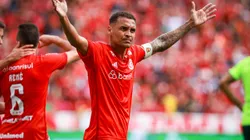 Alan Patrick comemora seu gol contra o Ypiranga