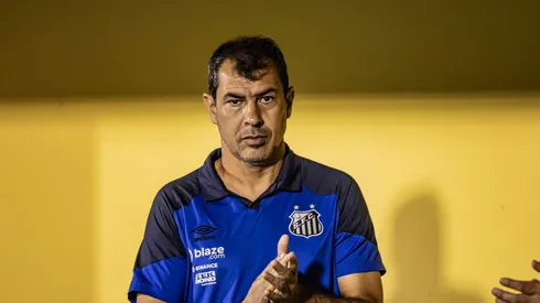 Carille fala sobre elenco do Santos após lesão de Giuliano. Foto: Abner Dourado/AGIF