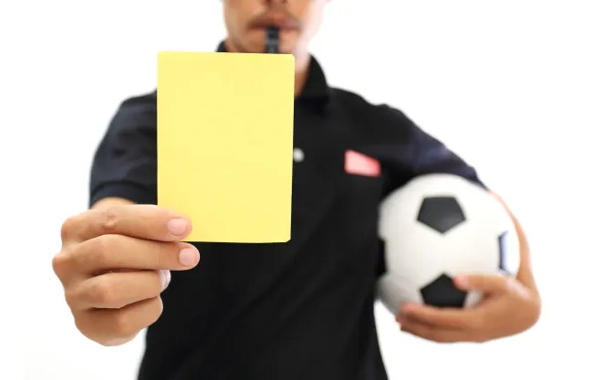 Como apostar em cartões: veja dicas e melhores sites