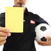 Como apostar em cartões: veja dicas e melhores sites