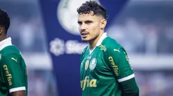 Torcedores não aprovaram a atuação do meio-campista durante a decisão