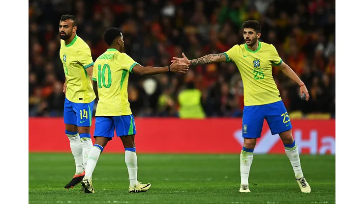 Rodrygo, Beraldo e Fabricio Bruno na Seleção Brasileira (Foto by Denis Doyle/Getty Images)