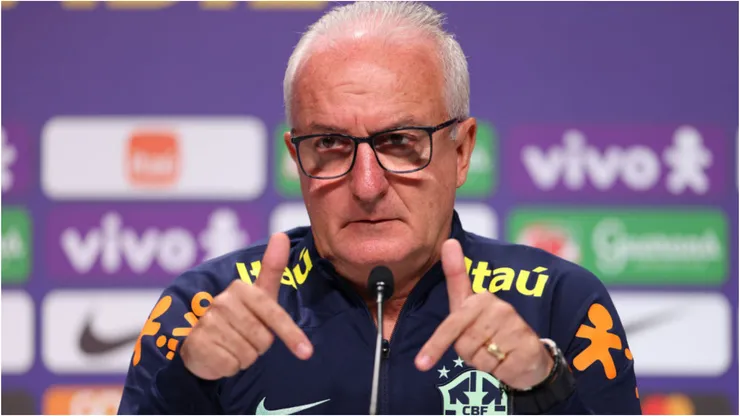 Dorival Jr. em coletiva de imprensa pela Seleção Brasileira - Foto: Lucas Figueiredo/Getty Images