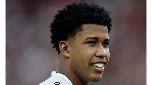 Foto: Thiago Ribeiro/AGIF - Vasco quitou a dívida com o meio-campista Andrey Santos