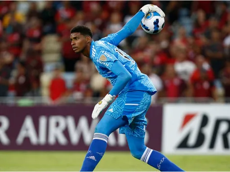 Após milagre contra o Benfica, Hugo Souza conquista a imprensa internacional; Ex-Flamengo defendeu três pênaltis