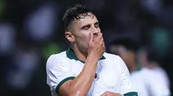 Raphael Veiga é um dos melhores jogadores do elenco atual do Verdão. Foto: Ettore Chiereguini/AGIF