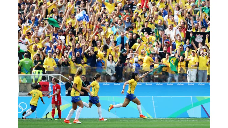 SAO PAULO, BRAZIL - AUGUST 19: Beatriz of Brazil celebrates scoring during the Women's Olympic Football Bronze Medal match between Brazil and Canada at Arena Corinthians on August 19, 2016 in Sao Paulo, Brazil. (Photo by Alexandre Schneider/Getty Images)