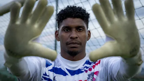 Hugo Souza defendeu pênalti de Di María no Estádio da Luz em março pelo Campeonato Português - Foto: Divulgação/GD Chaves