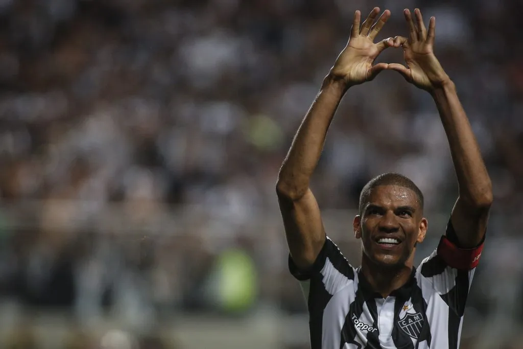 Leonardo Silva pelo Atlético-MG. Thomás Santos/AGIF.