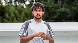 Scarpa caminha na Cidade do Galo. O principal reforço da temporada deve perder espaço com o novo treinador