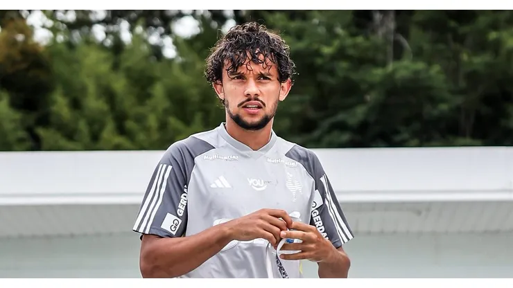 Scarpa caminha na Cidade do Galo. O principal reforço da temporada deve perder espaço com o novo treinador