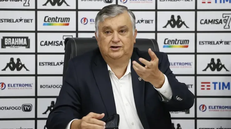 Foto: Vitor Silva/Botafogo - Durcesio Mello vai ter um pouco mais de descanso, mas seguirá trabalhando no Botafogo