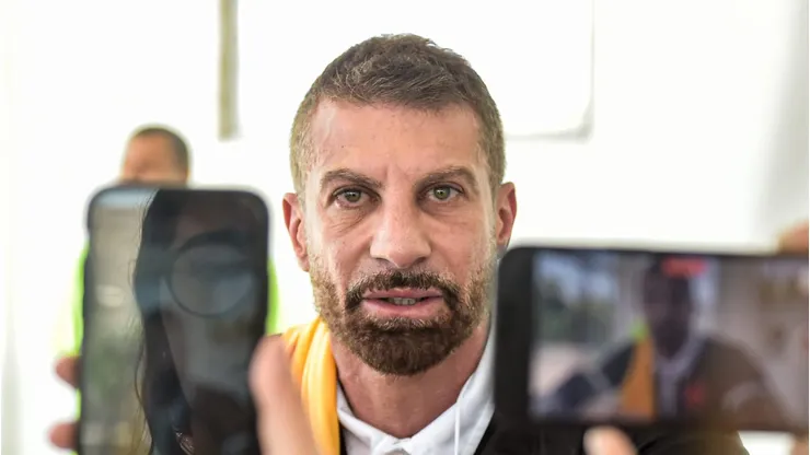 RJ - RIO DE JANEIRO - 11/11/2023 - VASCO, ELEICAO PARA PRESIDENTE - Pedrinho, candidato da chapa Sempre Vasco, durante a eleicao a qual elege o Presidente do Vasco da Gama para o Trienio 2024 a 2026, realizada na Sede do Calabouco, centro do Rio de janeiro. Foto: Thiago Ribeiro/AGIF