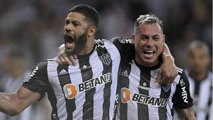 Com a punição de Gabigol, a diretoria vê Eduardo Vargas como substituto ideal