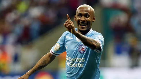 Ademir negou qualquer sondagem do Santos e foca em seu contrato no Bahia - Foto: Felipe Oliveira/EC Bahia - Foto: Felipe Oliveira/EC Bahia