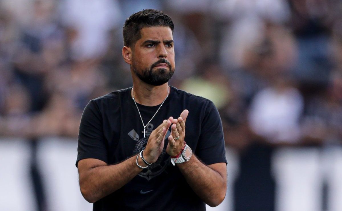 Corinthians planeja contratar reforços para António Oliveira na janela ...