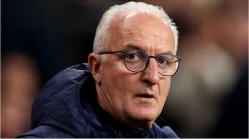 Dorival Jr, técnico do Brasil, durante partida contra a Inglaterra - Foto: Catherine Ivill/Getty Images