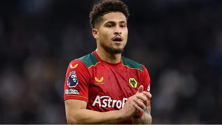 João Gomes no Tottenham Hotspur Stadium, em partida entre Tottenham e Wolverhampton, pela Premier League, no dia 17/02/2024. Foto: Alex Pantling/Getty Images