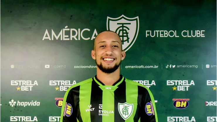 Timão tem interesse em zagueiro destaque do time mineiro de apenas 20 anos