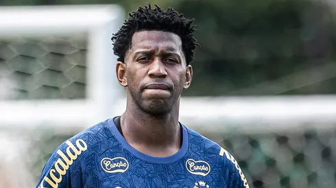 Zagueiro Gil tem futuro sendo estabelecido Foto: Raul Baretta/ Santos FC