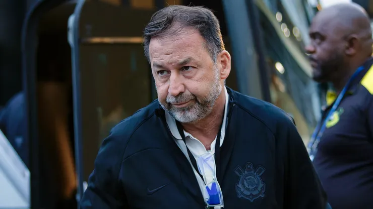 Augusto Melo, presidente do Corinthians, antes da partida contra o São Bernardo, pelo Paulistão 2024 - Foto: Fabio Giannelli/AGIF