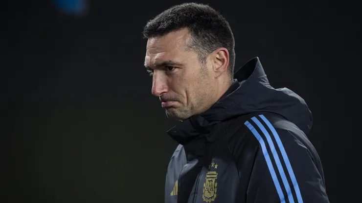 Scaloni em partida entre El Salvador vs Argentina (Foto: Ira L. Black/Getty Images)