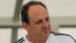 Rogério Ceni fez história no São Paulo e o atual goleiro do Tricolor explicou as diferenças no Morumbi