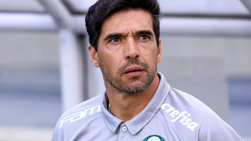 Abel Ferreira durante jogo do Palmeiras na Arena Barueri. Foto: Marcello Zambrana/AGIF