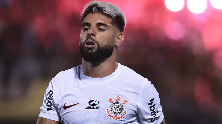 Antes cogitado ao lado de Yuri, reforço pode jogar no Santos.
