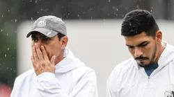 Carile e João Paulo em treinamento no CT Rei Pelé. Peixe mudou o elenco para 2024.