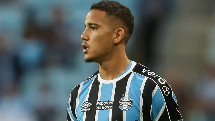 Gustavo Martins na Arena Grêmio, em partida contra o Fortaleza, válida pelo Campeonato Brasileiro, dia 14/05/2023.