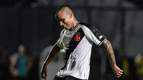 Julião atuando pelo Vasco em jogo do Campeonato Carioca. Foto: Thiago Ribeiro/AGIF
