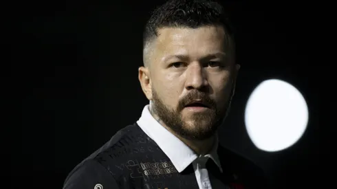 Rossi foi abordado por torcedores de organizada do Vasco na porta de seu condomínio